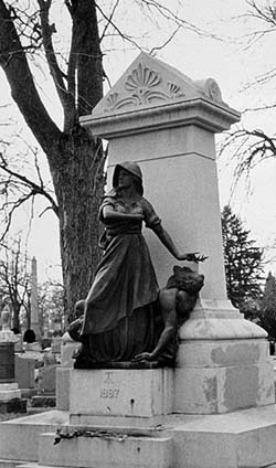 Haymarket Martyrs Monument